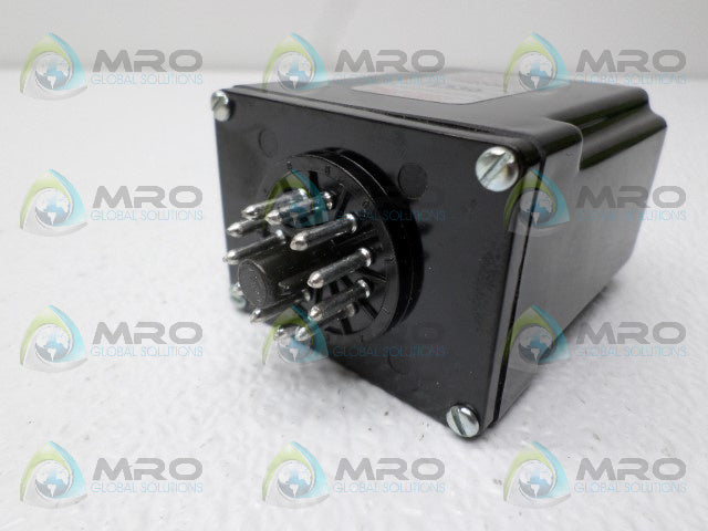 SKAN-A-MATIC T40300 PHOTOELECTRIC AMPLIFIER RELAY *NEW NO BOX*