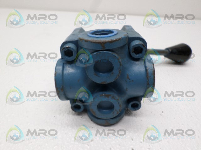 REPUBLIC MFG 8741-1/2AD2 DIRECTIONAL VALVE *NEW NO BOX*