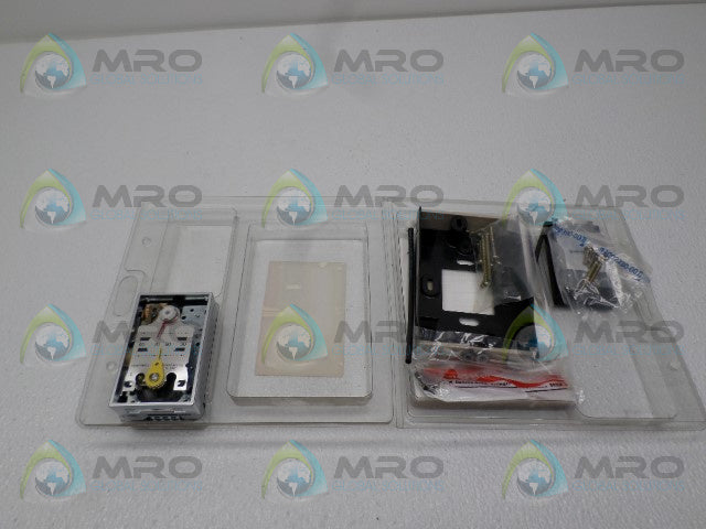 HONEYWELL TP970A2053 PNEUMATIC THERMOSTAT *NEW IN ORIGINAL PACKAGE*
