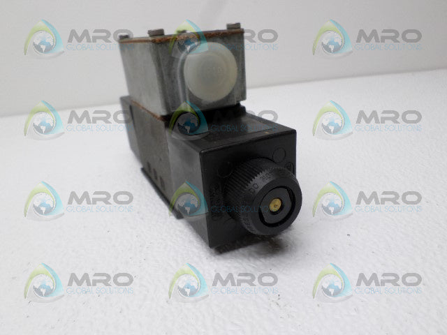 DENISON A4D0135208030200A1W01328 DIRECTIONAL SOLENOID VALVE *NEW NO BOX*