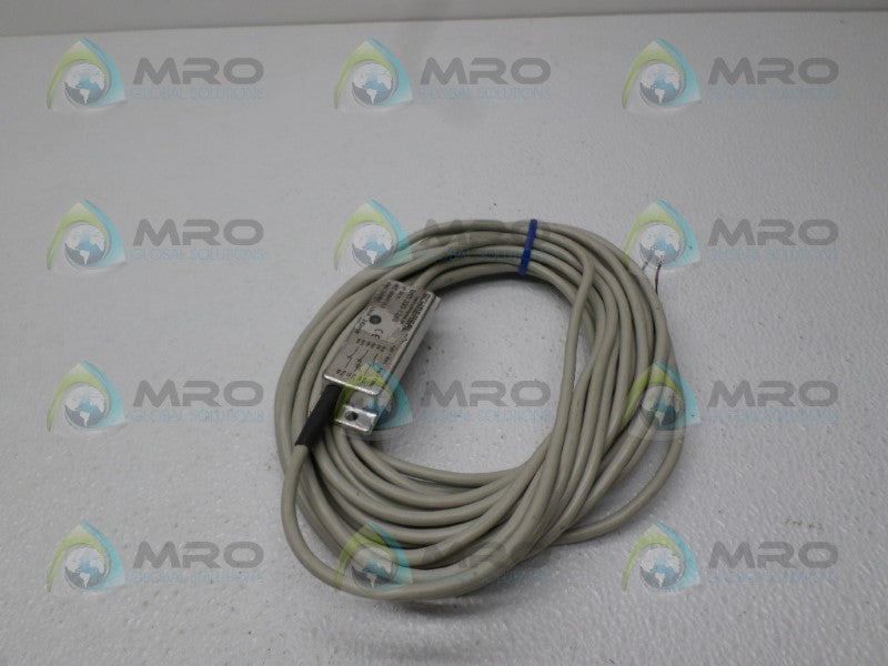 SCHMERSAL BNS33S-12zG MAGNETIC SAFETY SENSOR *NEW NO BOX*