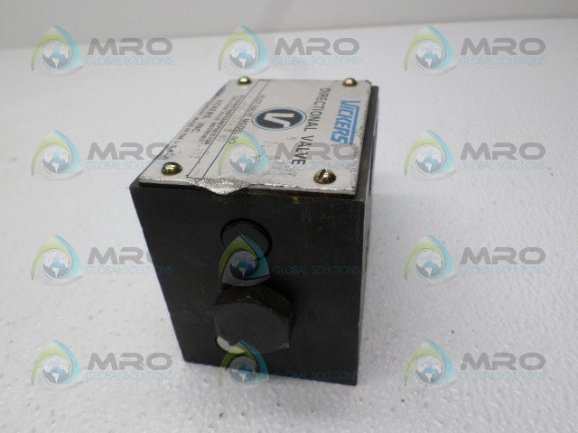 VICKERS 879249 DG4S4012AB60 DIRECTIONAL PILOT VALVE *USED*