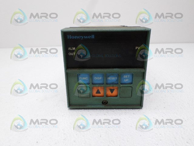 HONEYWELL DC2001-0-0000-0000-00-0111 TEMPERATURE CONTROLLER *USED*
