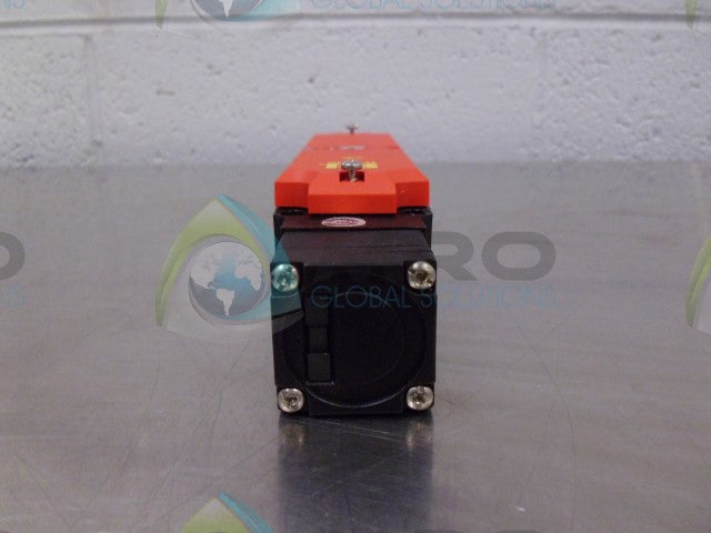 STI TL4019-30242 SAFETY SWITCH *NO NEW BOX*