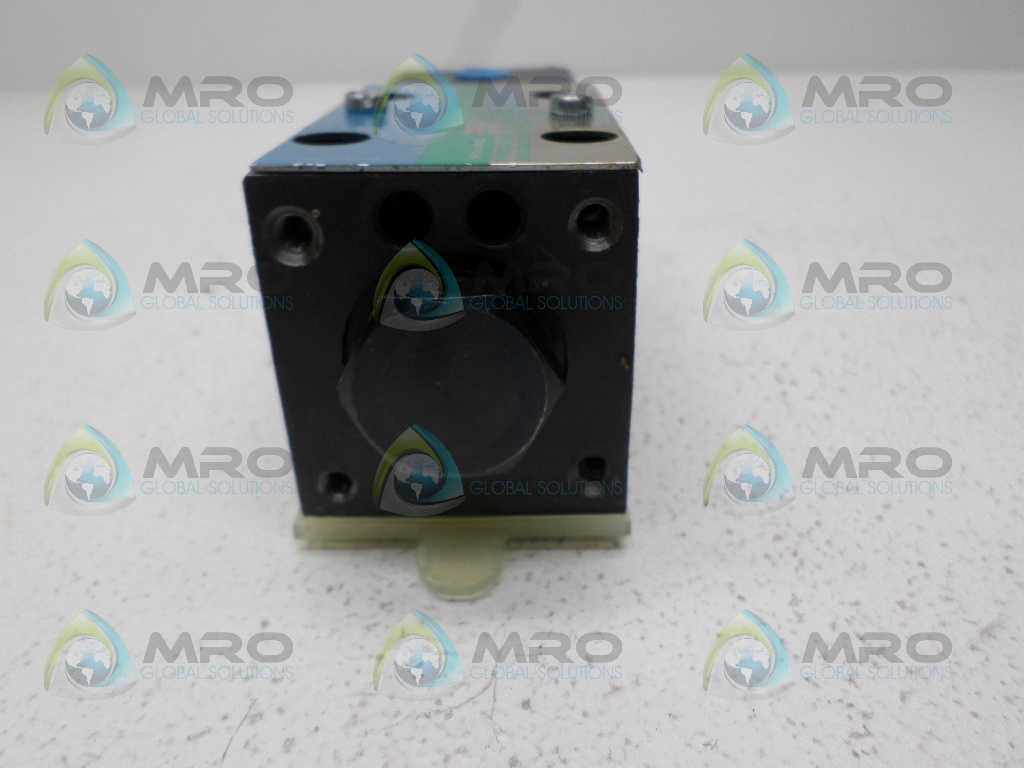 VICKERS DG18V-3-2A-P-60 DIRECTIONAL CONTROL VALVE *NEW NO BOX*