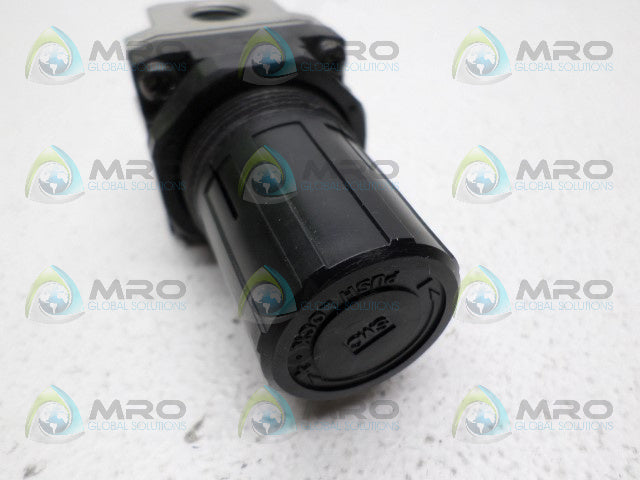 SMC EAR2000-F02 PNEUMATIC REGULATOR *NEW NO BOX*