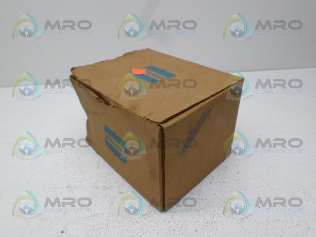 CROUSE-HINDS AR1042 OUTLET RECEPTACLE *NEW IN BOX*