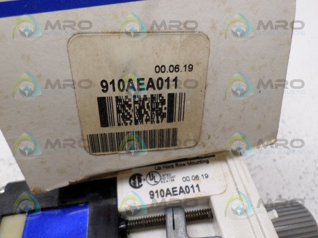 SENASYS 910AEA011 OPERATOR INDICATOR SWITCH *NEW IN BOX*