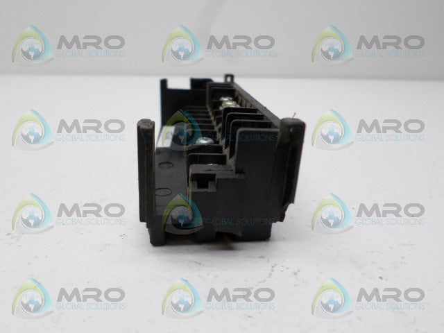 GE FANUC 44D750121 BLACK TERMINAL BLOCK *NEW NO BOX*