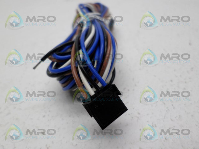SMC ZS-20-5A-30 PLUG-IN CONNECTOR *NEW IN FACTORY BAG*