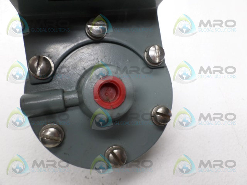MOORE 66BA4 4297-114S2CD PNEUMATIC RELAY *NEW NO BOX*