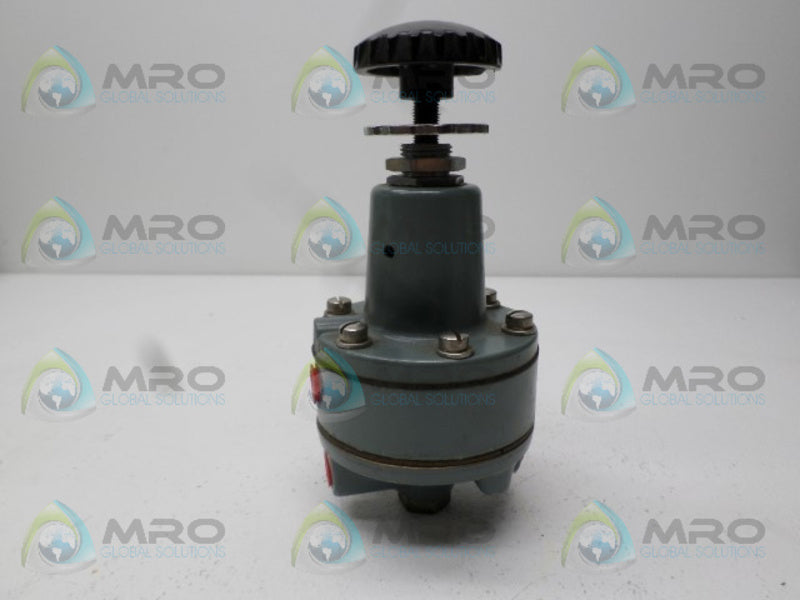 MOORE 40-2 14870-2S4 PRESSURE REGULATOR  NSNP
