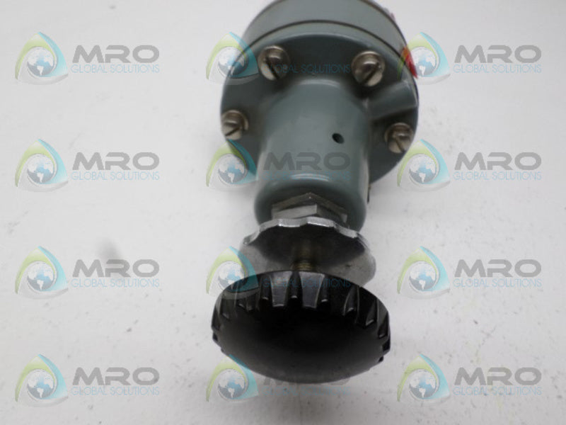 MOORE 40-2 14870-2S4 PRESSURE REGULATOR  NSNP
