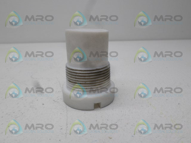 IFM EFECTOR KI-NTFL-BODY MOUNTING WELL *USED*