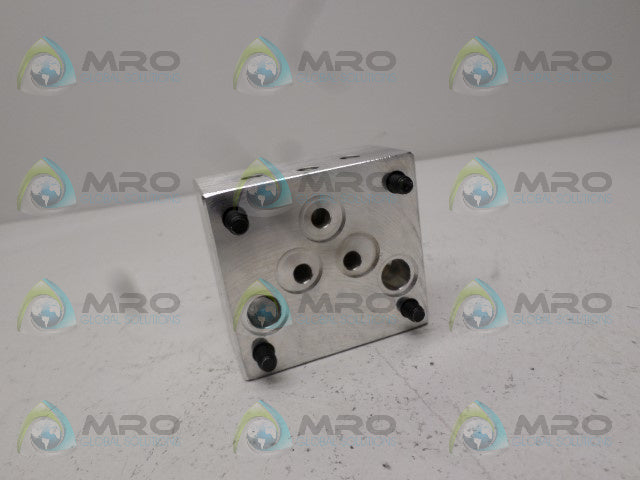 DAMAN AD03D05VAAB MANIFOLD VALVE *NEW NO BOX*