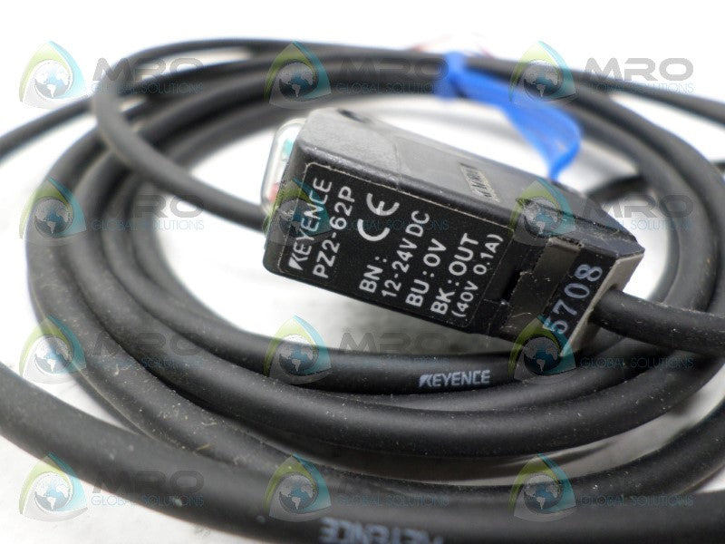 KEYENCE PZ2-62P PHOTOELECTRIC SENSOR *NEW NO BOX*