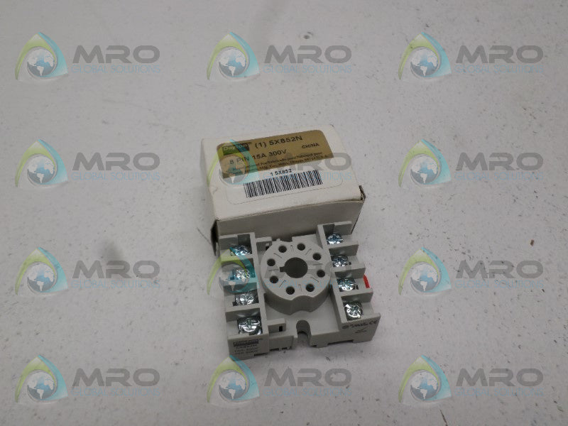 DAYTON 5X852N RELAY SOCKET *NEW IN BOX*