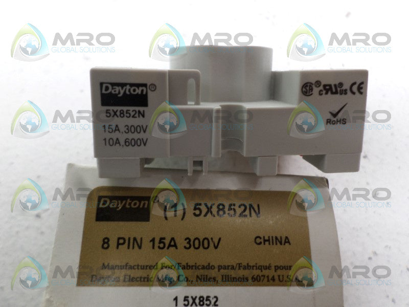 DAYTON 5X852N RELAY SOCKET *NEW IN BOX*