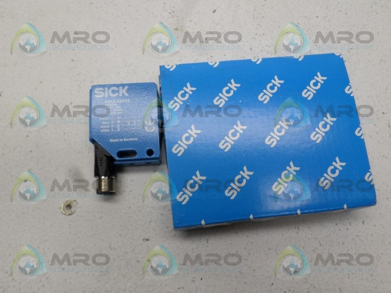 SICK UC12-12231 PHOTOELECTRIC SENSOR *NEW IN BOX*
