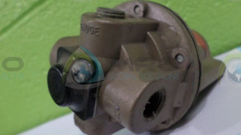 SCHRADER 3550-1040 REGULATOR (AS PICTURED)  UNMP