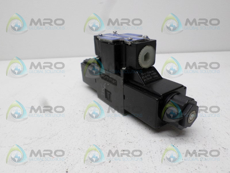 NORTHMAN SWH-G02-C4-A120-10 SOLENOID OPERATED DIRECTIONAL VALVE *NEW NO BOX*
