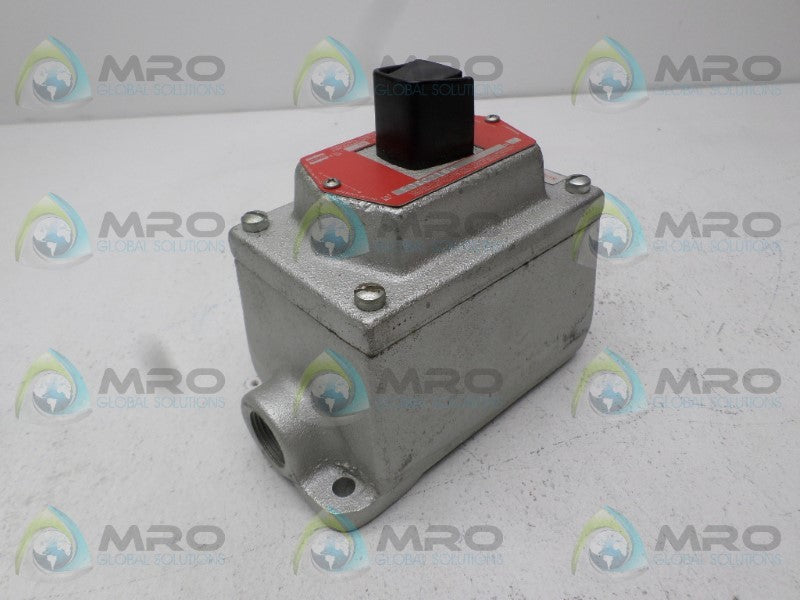 CROUSE-HINDS EDSC2184 SAFETY STOP SWITCH *NEW NO BOX*