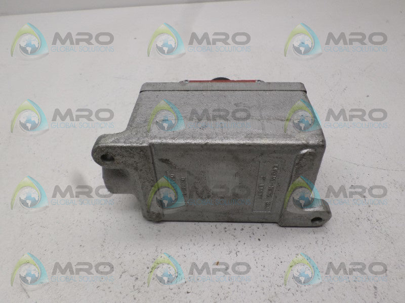 CROUSE-HINDS EFS2184 PUSHBUTTON STATION *NEW NO BOX*