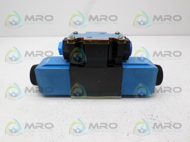 VICKERS DG4V-3-6C-M-FTWL-B6-60 DIRECTIONAL SOLENOID VALVE *NEW NO BOX*