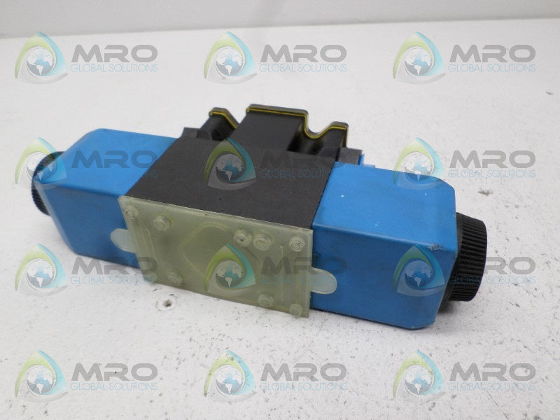 VICKERS DG4V-3-6C-M-FTWL-B6-60 DIRECTIONAL SOLENOID VALVE *NEW NO BOX*