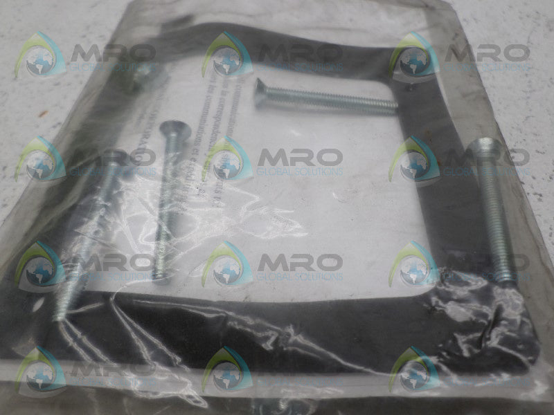 FEDERAL SIGNAL 8435666A 350 450 WEATHERPROOF MOUNTING KIT * NEW IN FACTORY BAG *
