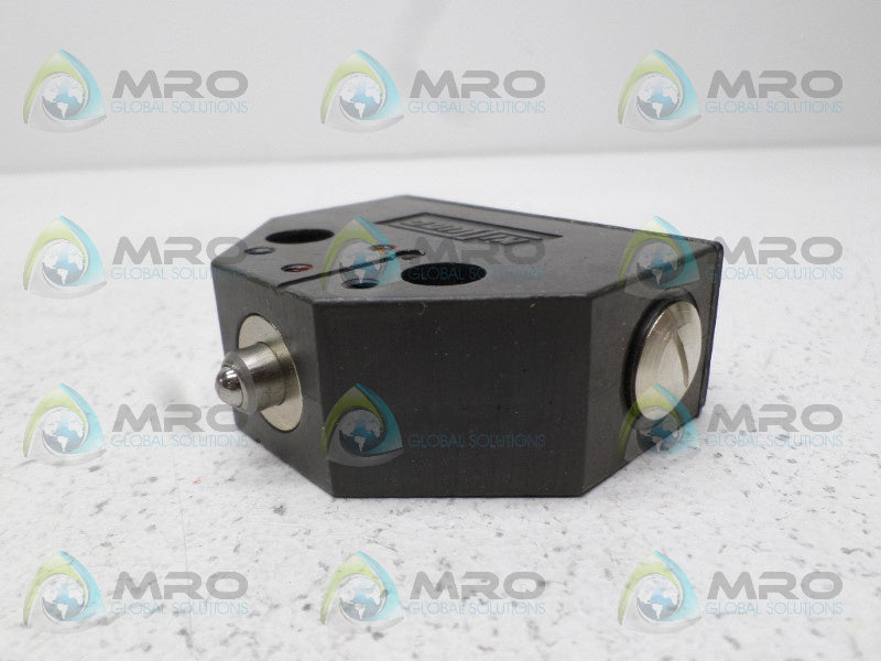 HEINRICH KISSLING GMBH 65.F16.101K LIMIT SWITCH *NEW IN BOX*