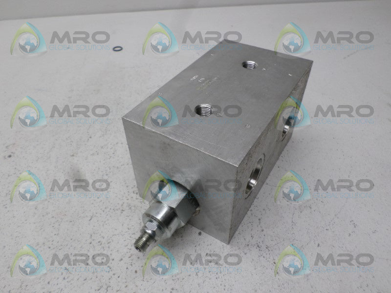 SUN HYDRAULICS YCL RDFA HYDRAULIC VALVE MANIFOLD *NEW NO BOX*