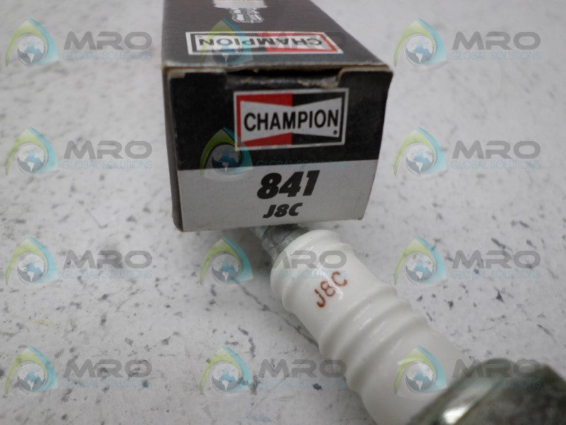 CHAMPION 841 J8C SPARK PLUG *NEW IN BOX*