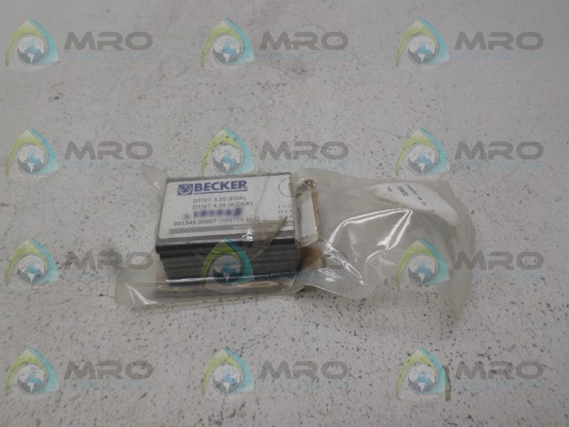 BECKER WN124-162 90134900007 BLADES * NEW IN ORIGINAL PACKAGE *