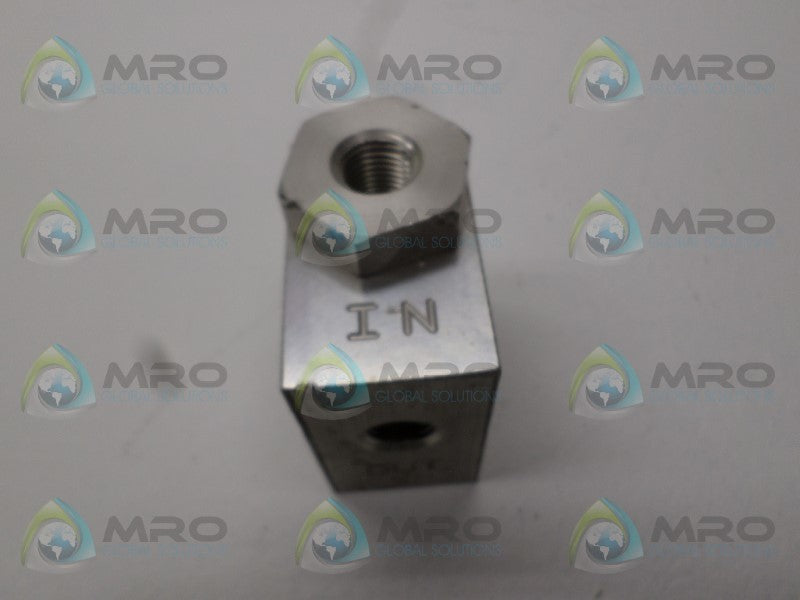 PARKER N1642003 PNEUMATIC SHUTTLE VALVE *USED*