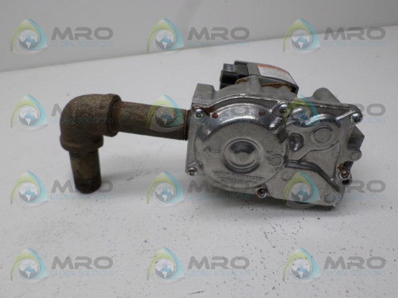HONEYWELL VR8204A2076 DUAL INTERMITTENT PILOT GAS VALVE *USED*