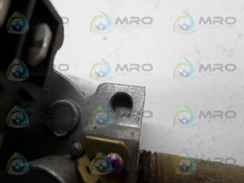 HONEYWELL VR8204A2076 DUAL INTERMITTENT PILOT GAS VALVE *USED*
