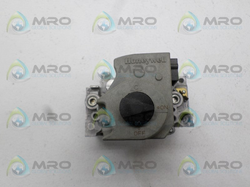 HONEYWELL VR8205A2123 GAS VALVE *NEW NO BOX*