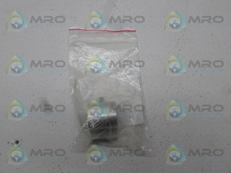 IFM EFECTOR E11799 TIE-ROD CYLINDER BRACKET *NEW IN FACTORY BAG*