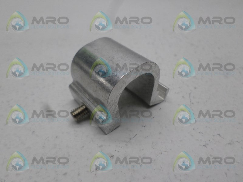 IFM EFECTOR E11799 TIE-ROD CYLINDER BRACKET *NEW IN FACTORY BAG*
