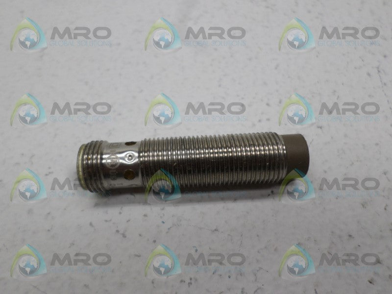 IFM EFECTOR IFT200 PROXIMITY SENSOR *NEW NO BOX*