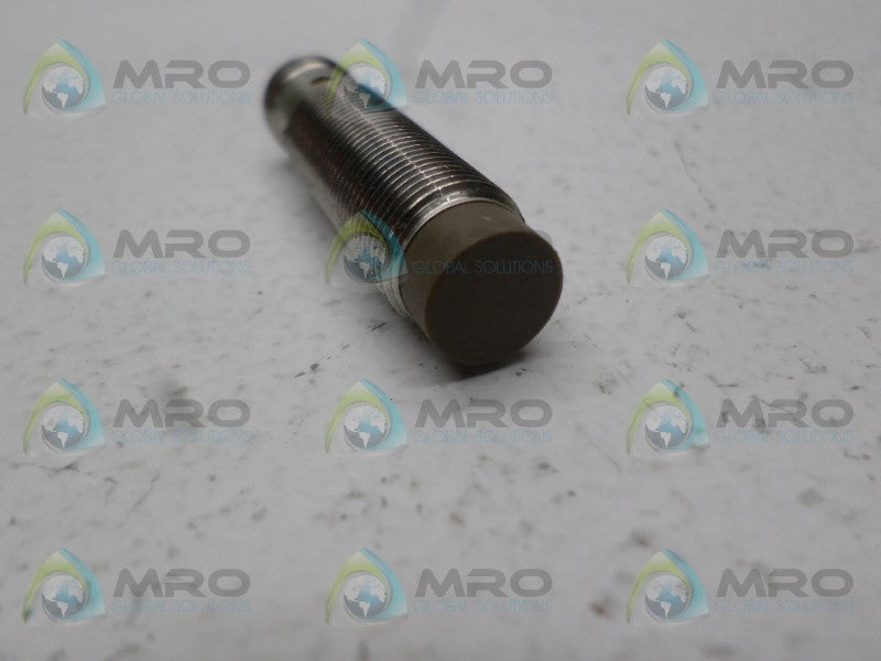 IFM EFECTOR IFT200 PROXIMITY SENSOR *NEW NO BOX*