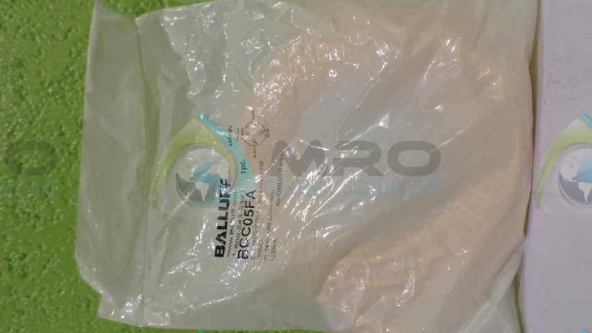 BALLUFF BCC05FA CONNECTOR *NEW IN BAG*