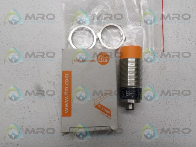 IFM EFECTOR II0294 PROXIMITY SENSOR *NEW IN BOX*