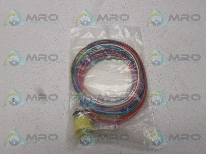 TURCK CSFLV12-12-1 RECEPTACLE *NEW IN FACTORY BAG*