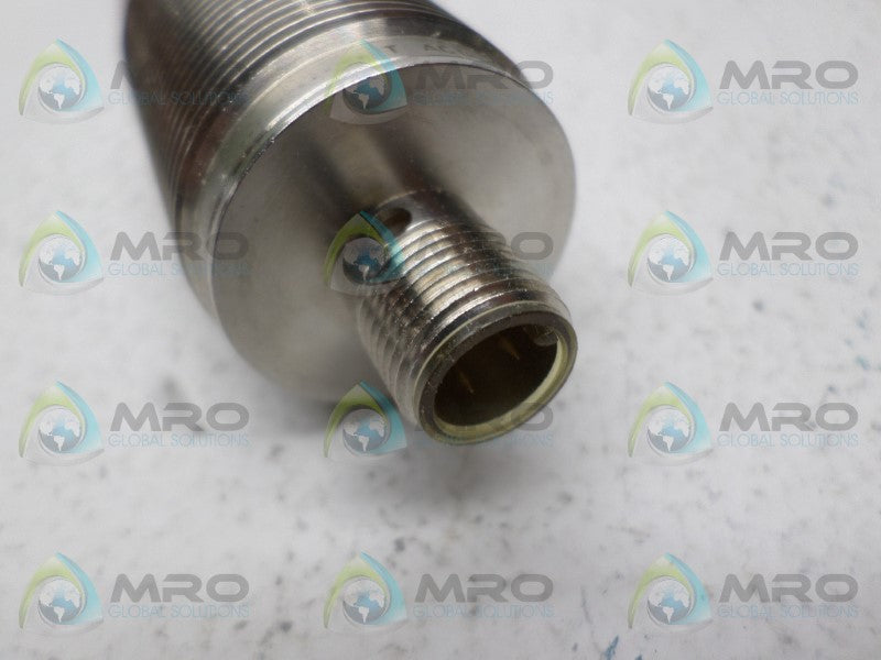 IFM EFECTOR IIT202 PROXIMITY SENSOR *NEW NO BOX*