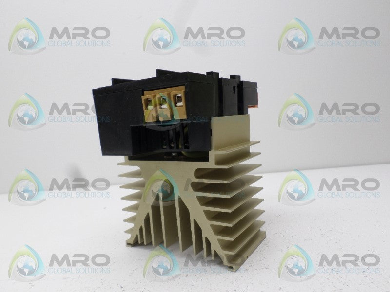 EUROTHERM 425S/40A/240V/000/ACL/ENG/PLG/-/-/00 POWER CONTROLLER  NSNP