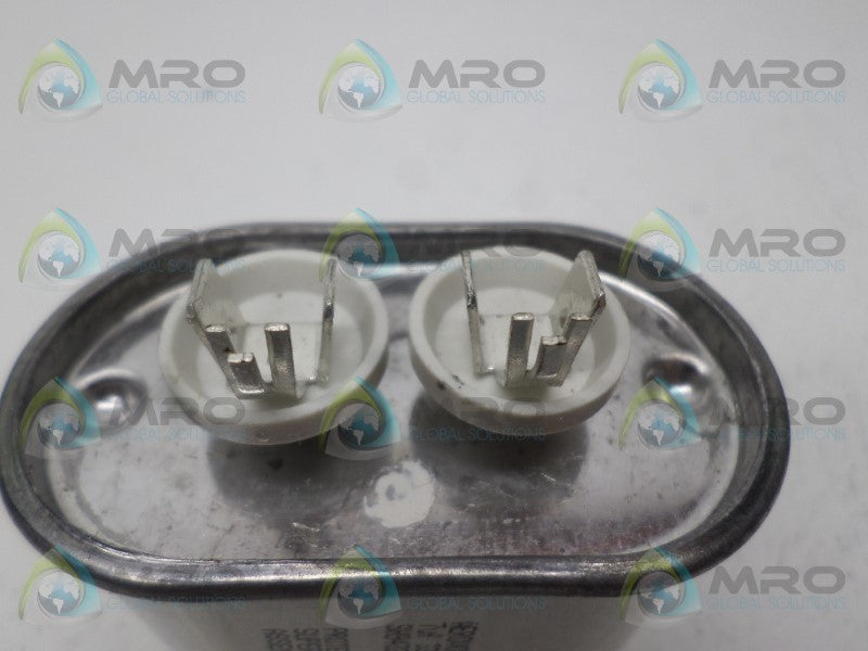 AEROVOX Z92P3307M CAPACITOR 7uf 330V *NEW NO BOX*