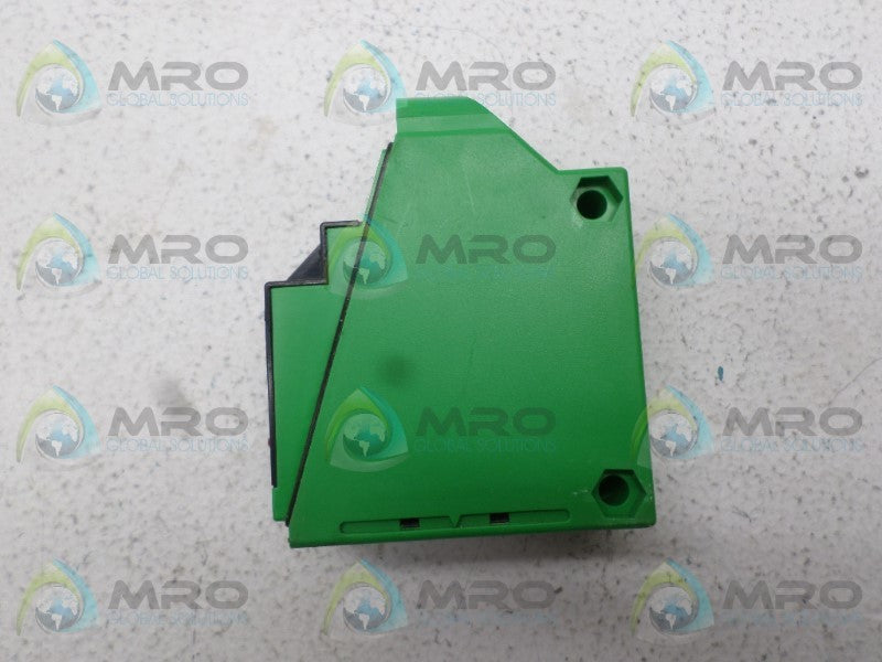TAKEX NA-M7R PHOTOELECTRIC SENSOR *USED*