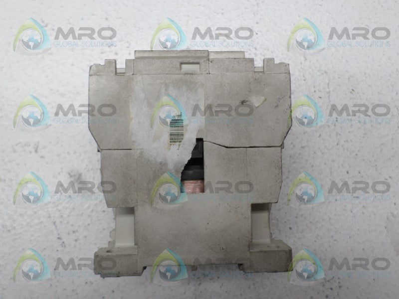 CUTLER HAMMER D15CR22 CONTACTOR 110/120V  UNMP